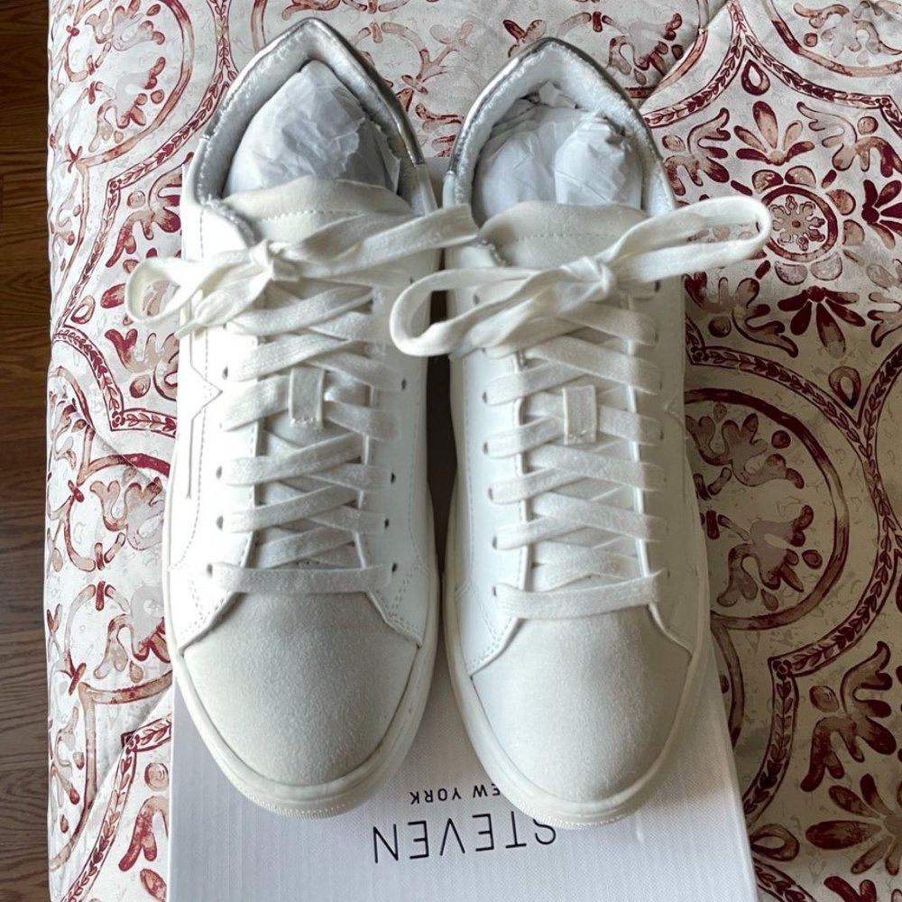 Steven by Steve Madden Reeves White Sneakers